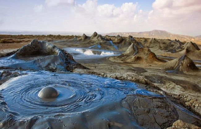 Excursión de medio día a los volcanes de lodo y Gobustán - Foto 2